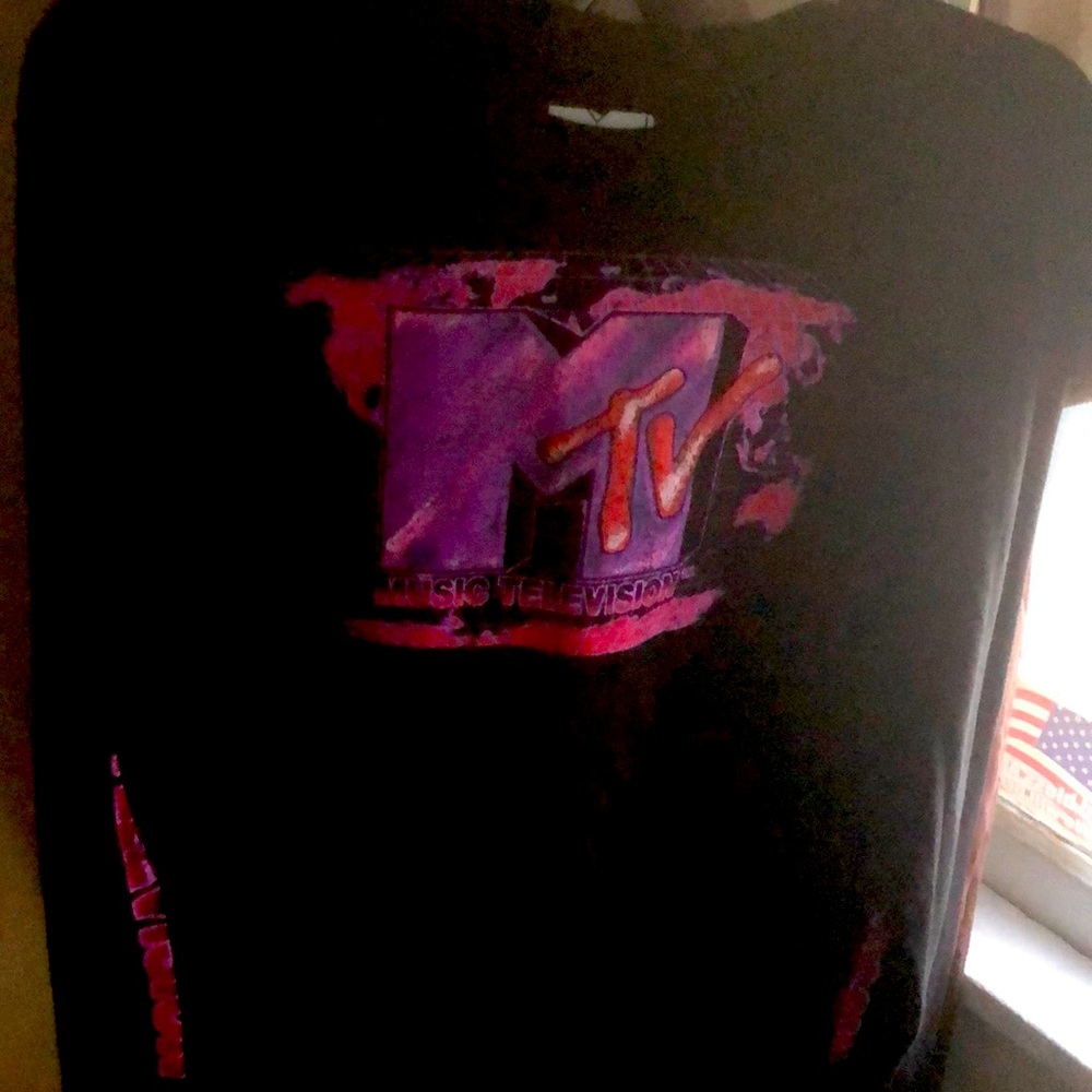 MTV long sleeve